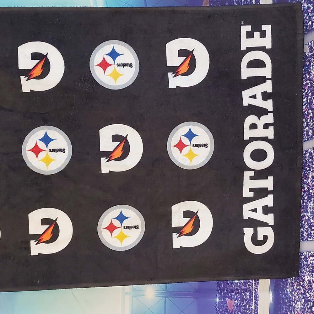 Pittsburgh Steelers On Field Football Gatorade NFL Towel NWT - Picture 3 of 6